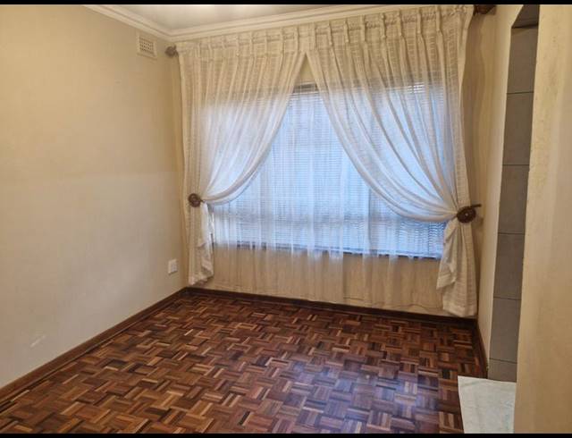 4 BEDROOM DUPLEX FOR SALE IN ESCOMBE